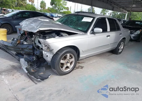 2006 Mercury Grand Marquis Gs z USA, uszkodzony, nr VIN 2MEFM74VX6X646118